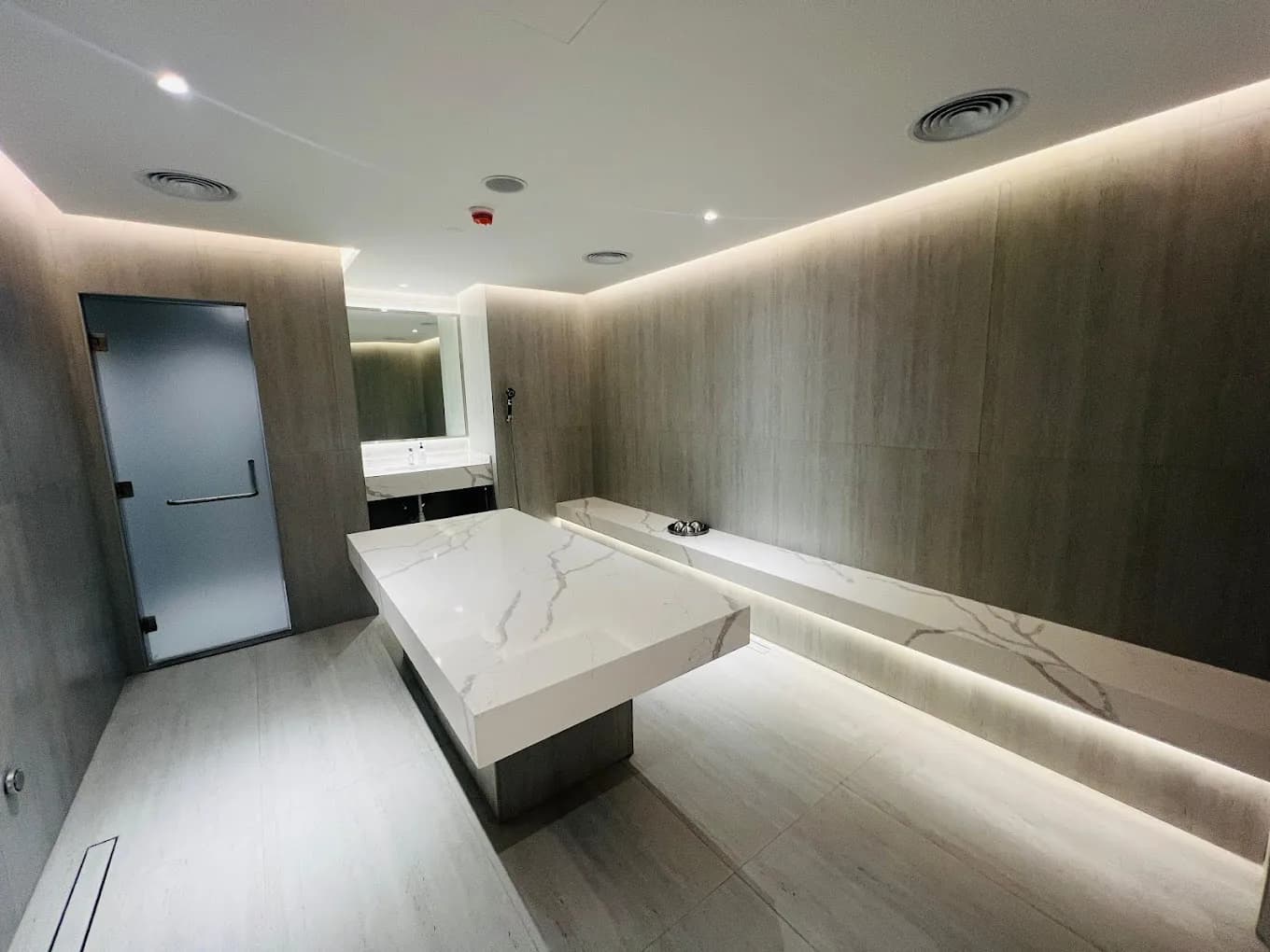 Pine Spa by Versailles