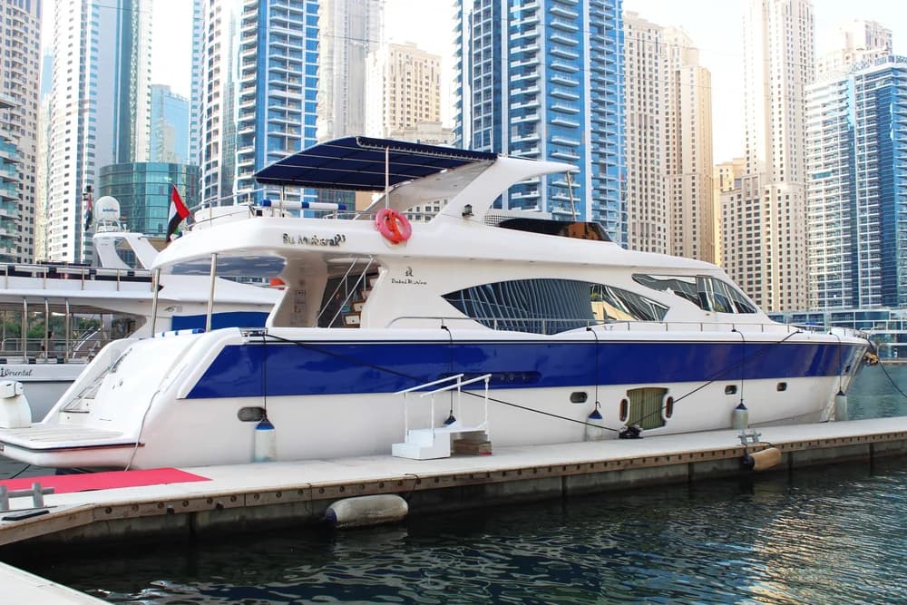 Manco Yacht Charter
