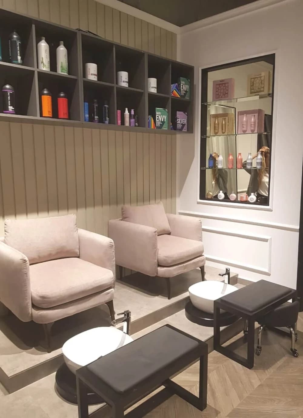 Maison Privee LLC